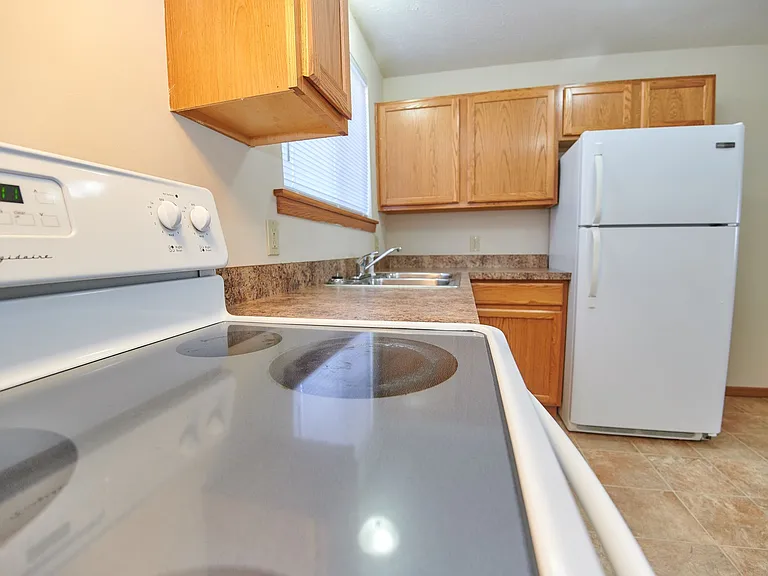 The Ridge Apartments & Townhomes — Photo 8