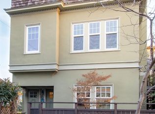 4104 Montgomery St, Oakland, CA 94611