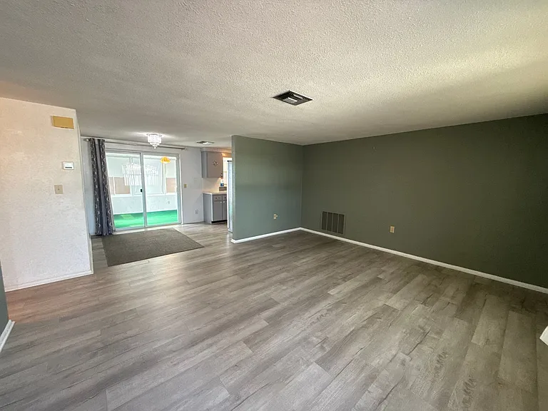 7726 Sue Ellen Dr — Photo 8