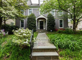 7105 44th St, Chevy Chase, MD 20815