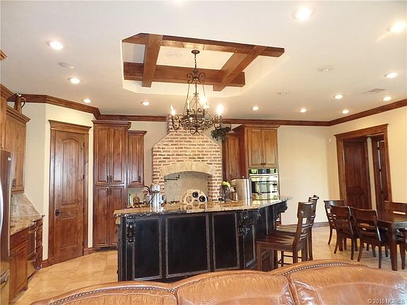 5th image of 124 Liberty Cir