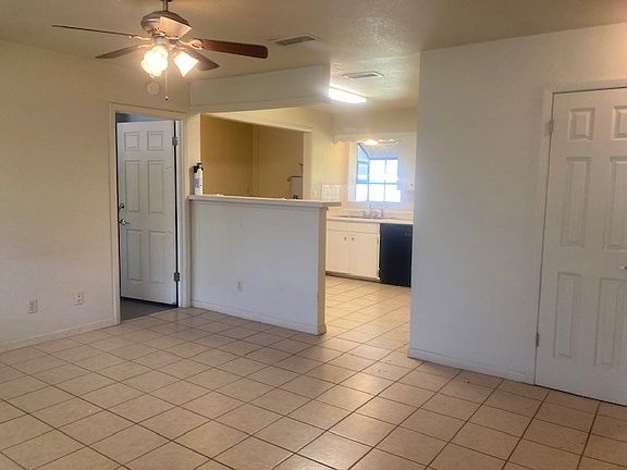 3rd image of 117 Bent Oak Ln