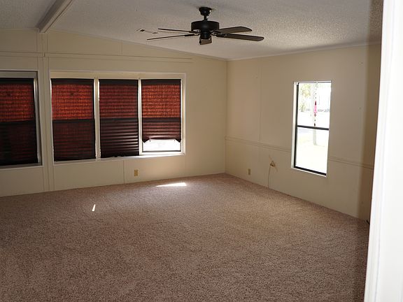 5th image of 7582 Grady Dr