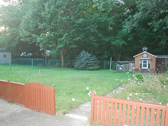 3rd image of 25601 Glenbrook Blvd