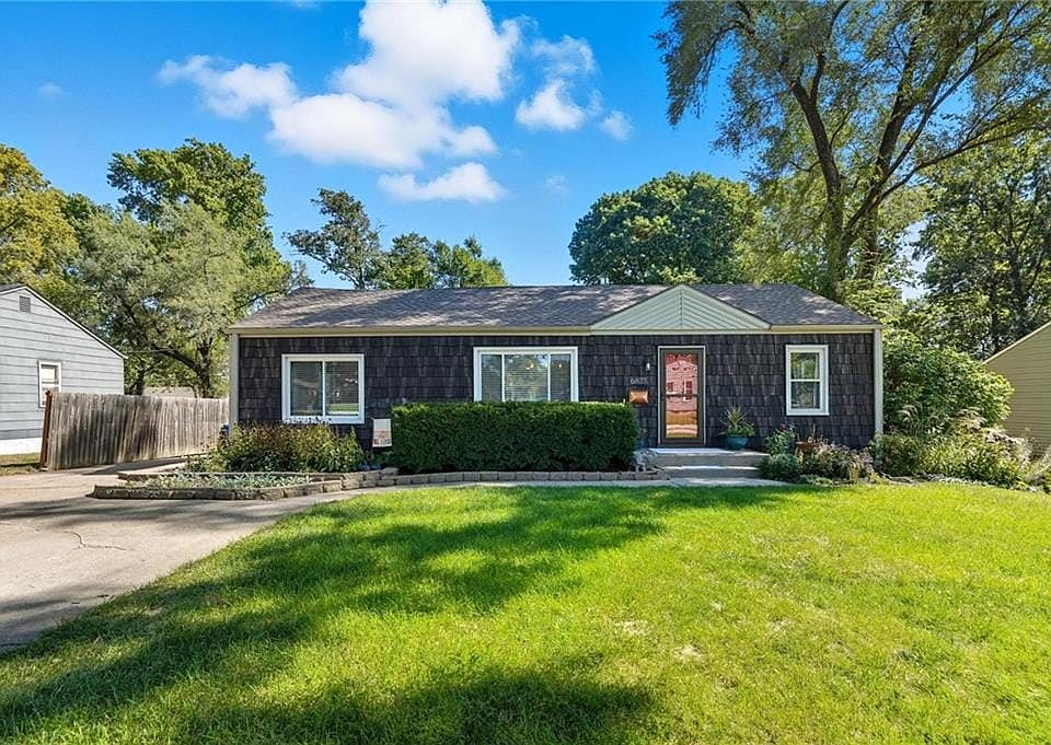 1st image of 6823 Barton Dr