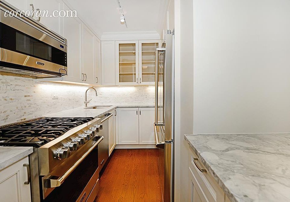 1st image of 575 Main St APT 1208