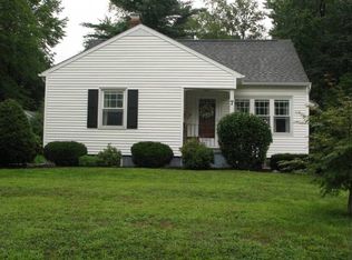 7 Pine St, Delmar, NY 12054