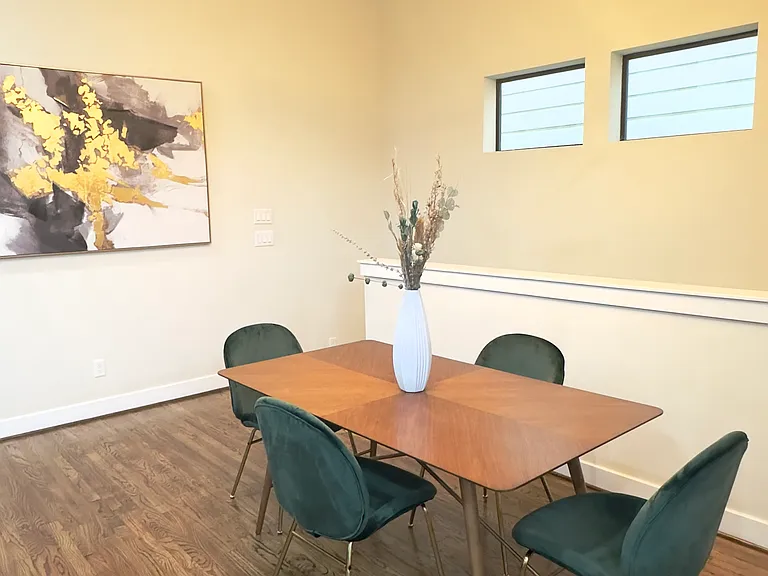 2922 Alice St — Photo 11