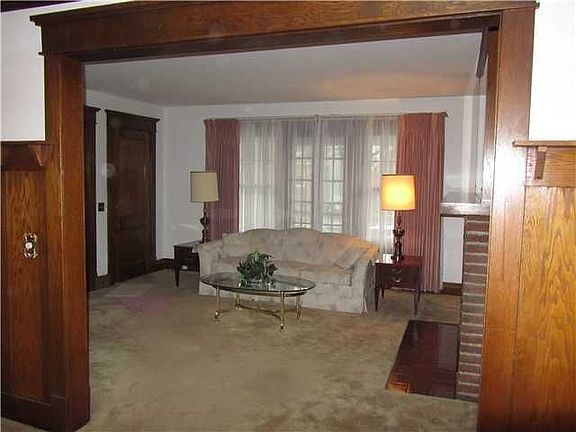 3rd image of 35 Woodette Pl
