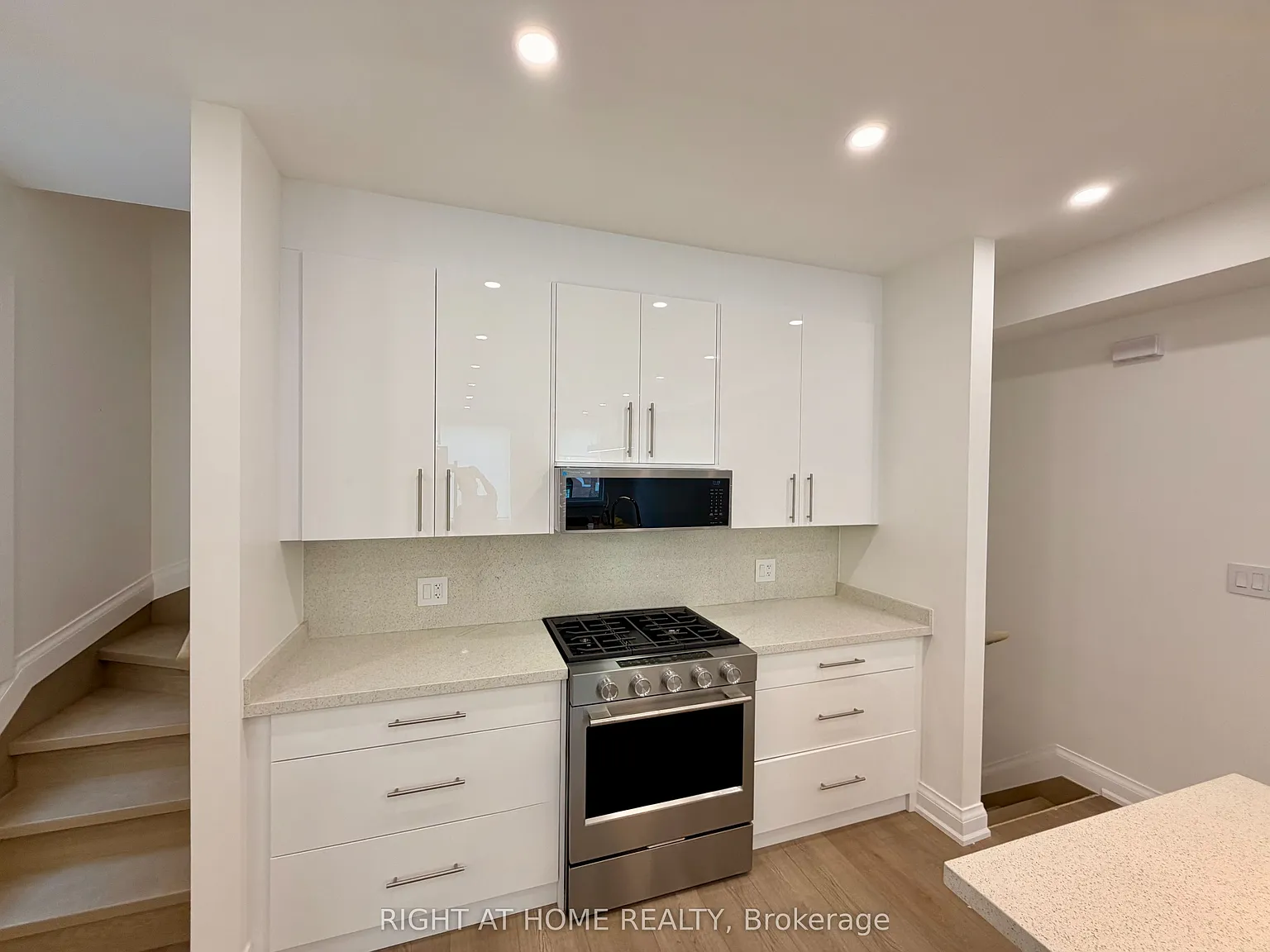 2 bed, $4,200 — Photo 3