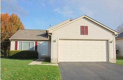 1st image of 565 Carriage Dr