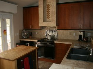 1006 S Surfside Dr, Gilbert, AZ 85233