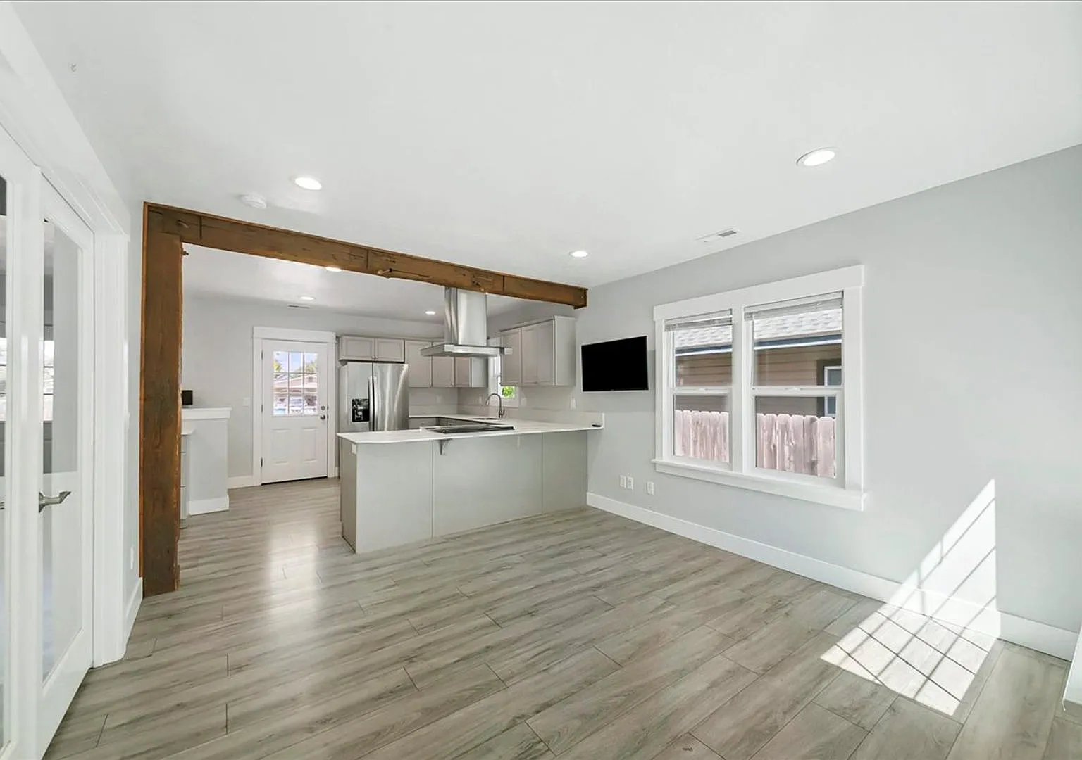 Bright, Spacious Home in Prime Southeast Boise Location — Photo 4