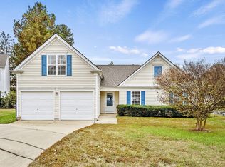 100 Seagroves Ct, Apex, NC 27502