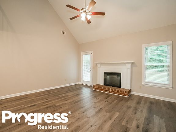 5th image of 769 Wilkes Dr
