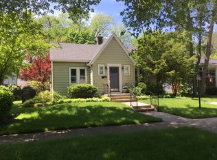 1403 Elm St, St Charles, IL