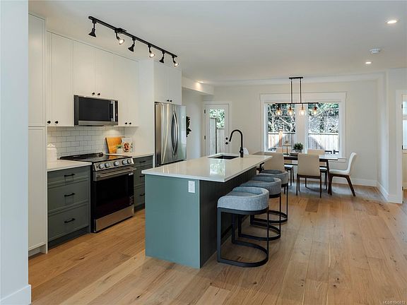 4th image of 1830 Allenby St #3