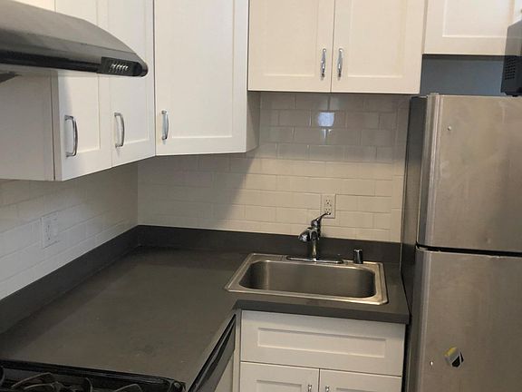 3rd image of 103 Varennes St #103