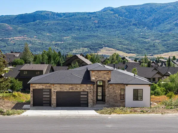 5713 E Elkhorn Dr, Eden, UT 84310