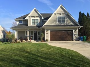 5825 Ewing Ave S, Edina, MN 55410