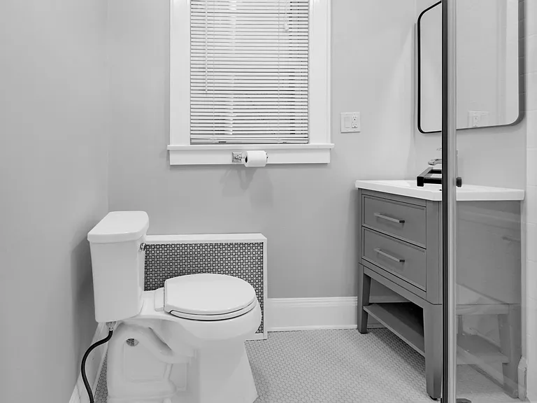 8 Kent Place Blvd #2 — Photo 12
