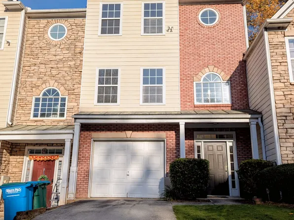 6051 Grovegate Ln, Tucker, GA 30084