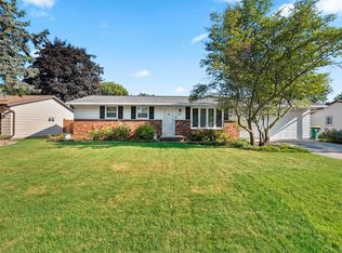 2579 Van Beek Rd, Green Bay, WI 54311
