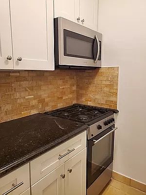 5th image of 330 E 58th St #1A