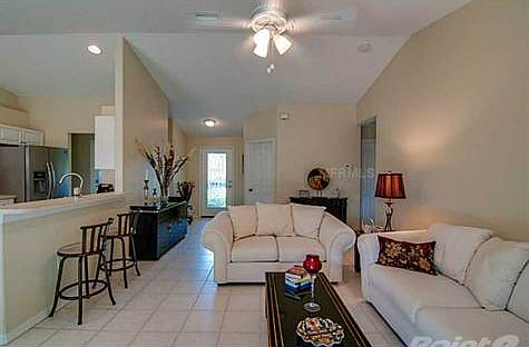 3rd image of 2749 Feiffer Cir