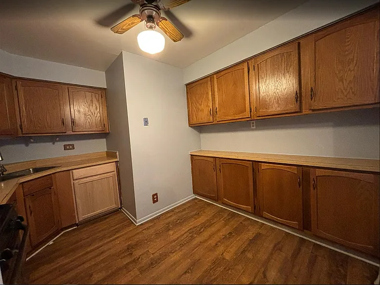 231 Gregory St #11 — Photo 4