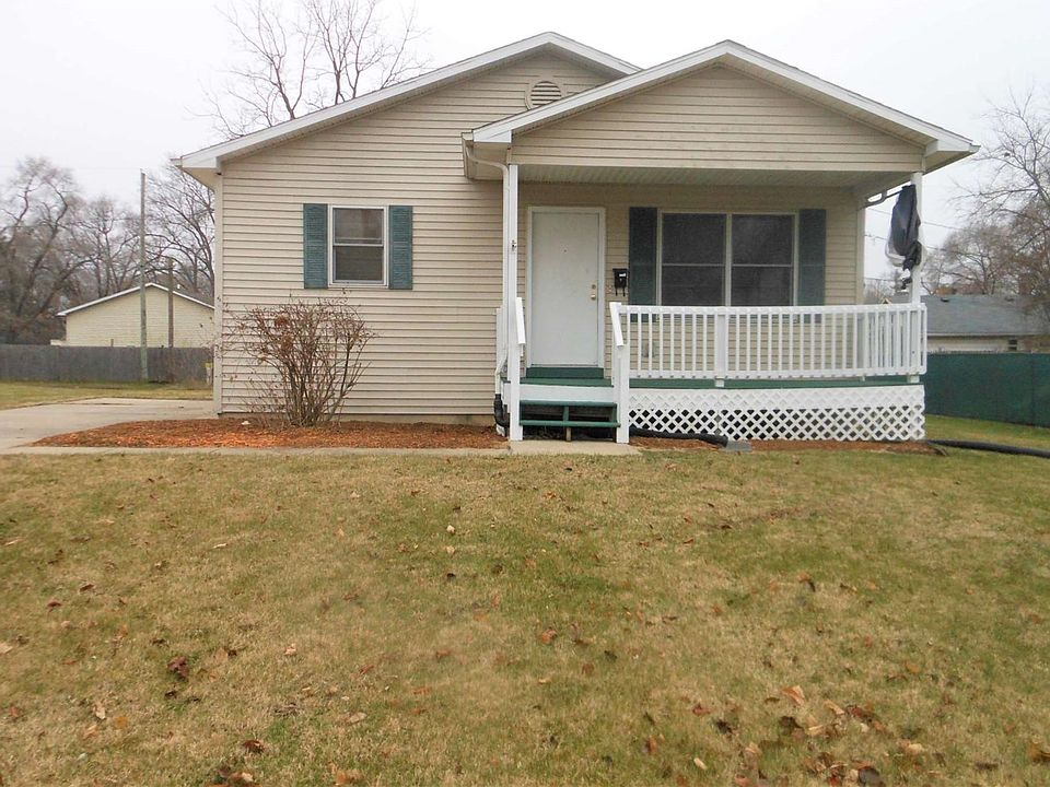 1st image of 2020 Kenwood Ave