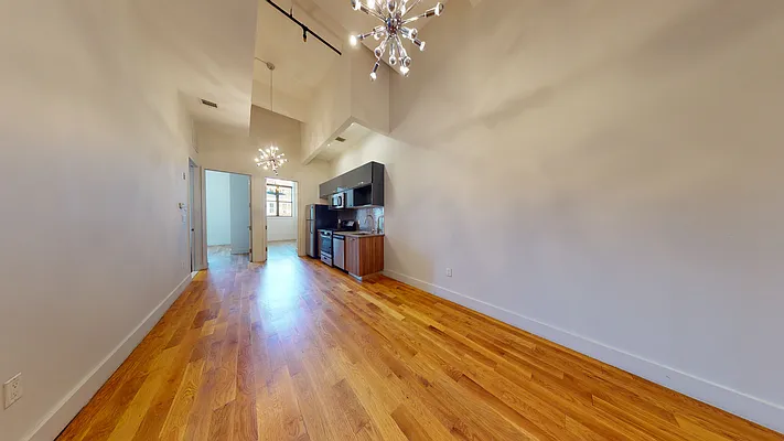 Rented by Arwell Realty | media 8