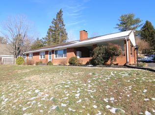 5608 Merriman Rd, Roanoke, VA 24018