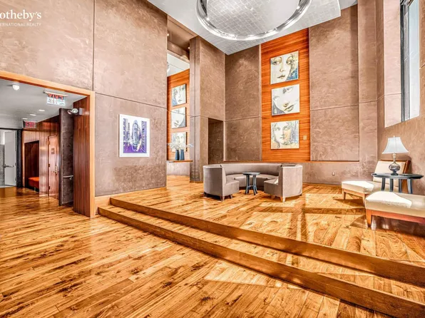 1 Wall Street Court image 8 of 10