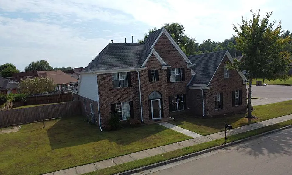 1573 Siskin Dr