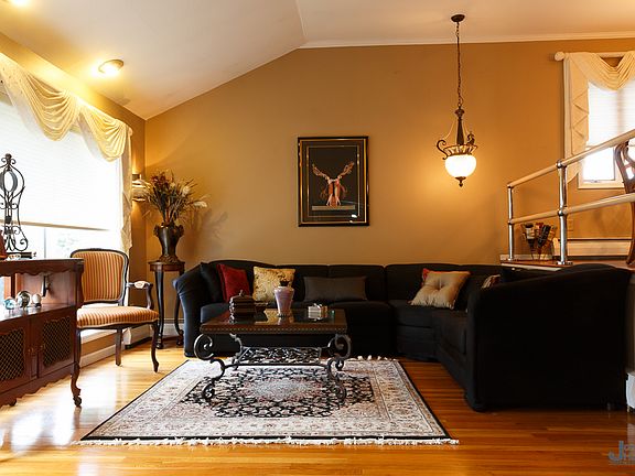 3rd image of 2662 Pine Ct
