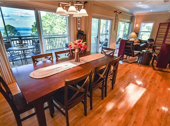 5th image of 908 W Bayshore Dr