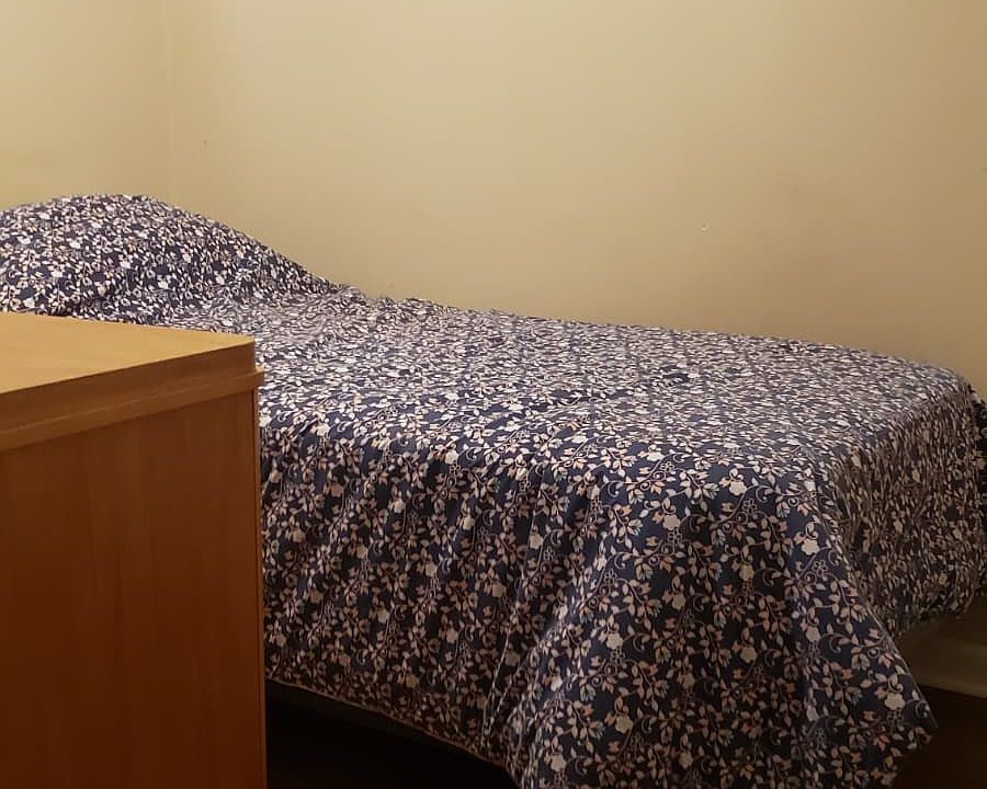 1st image of 2717 Meadow Knoll Dr Room B2