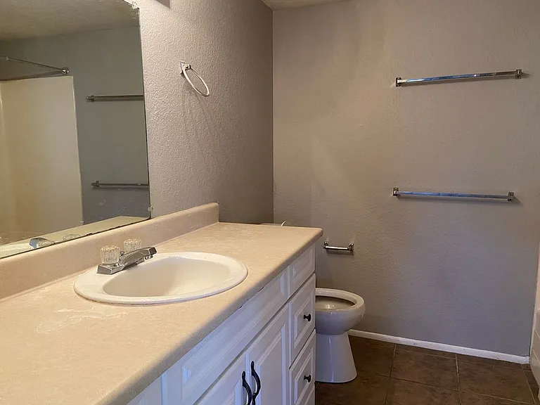 2693 E Oakleaf Dr — Photo 15