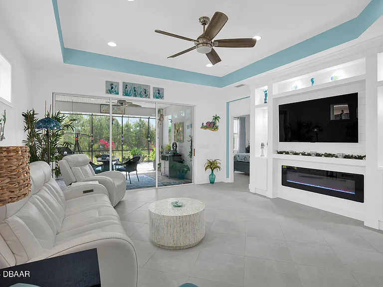 819 Coral Reef Way — Photo 4