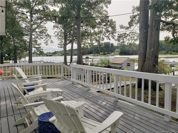 142 The Winding Trl, Topping, VA 23169