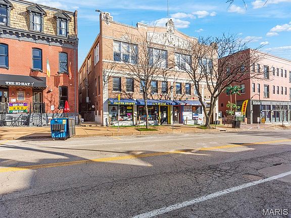2nd image of 1007 Russell Blvd