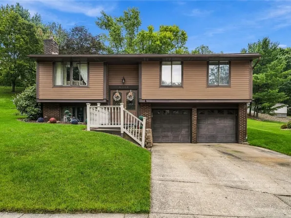 6119 Chatham Dr, Aliquippa, PA 15001