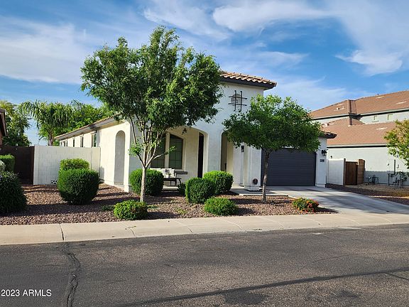 3rd image of 1640 E Nightingale Lane