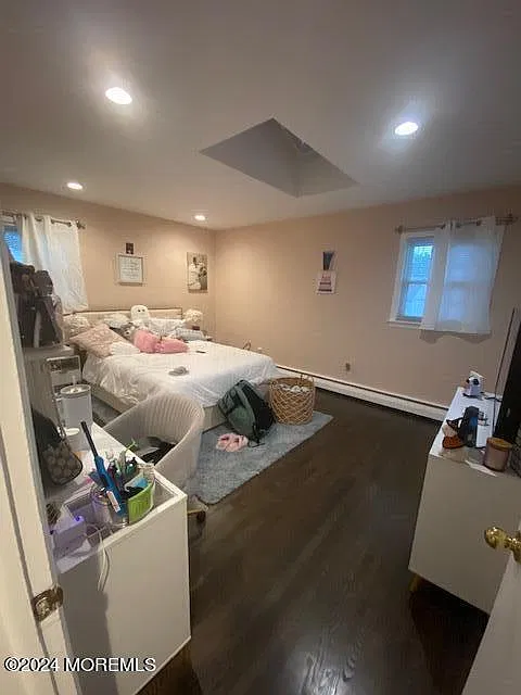 3 bed, 3.5 bath, 1982 sqft, $3,750 — Photo 4
