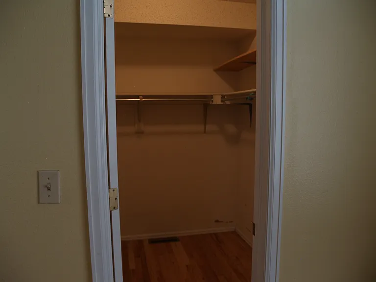 2419 S Gray Dr — Photo 48