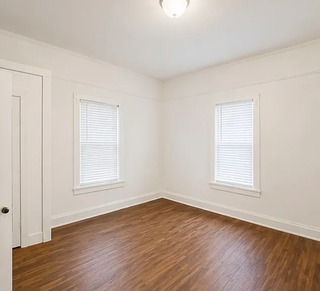 204 G St — Photo 5