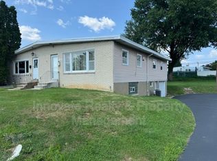 1123 Plane Rd, Philadelphia, PA 19115