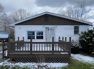 92 Center St, Waterloo, NY 13165