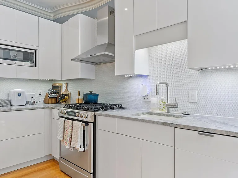 21 Harvard St #1 — Photo 9